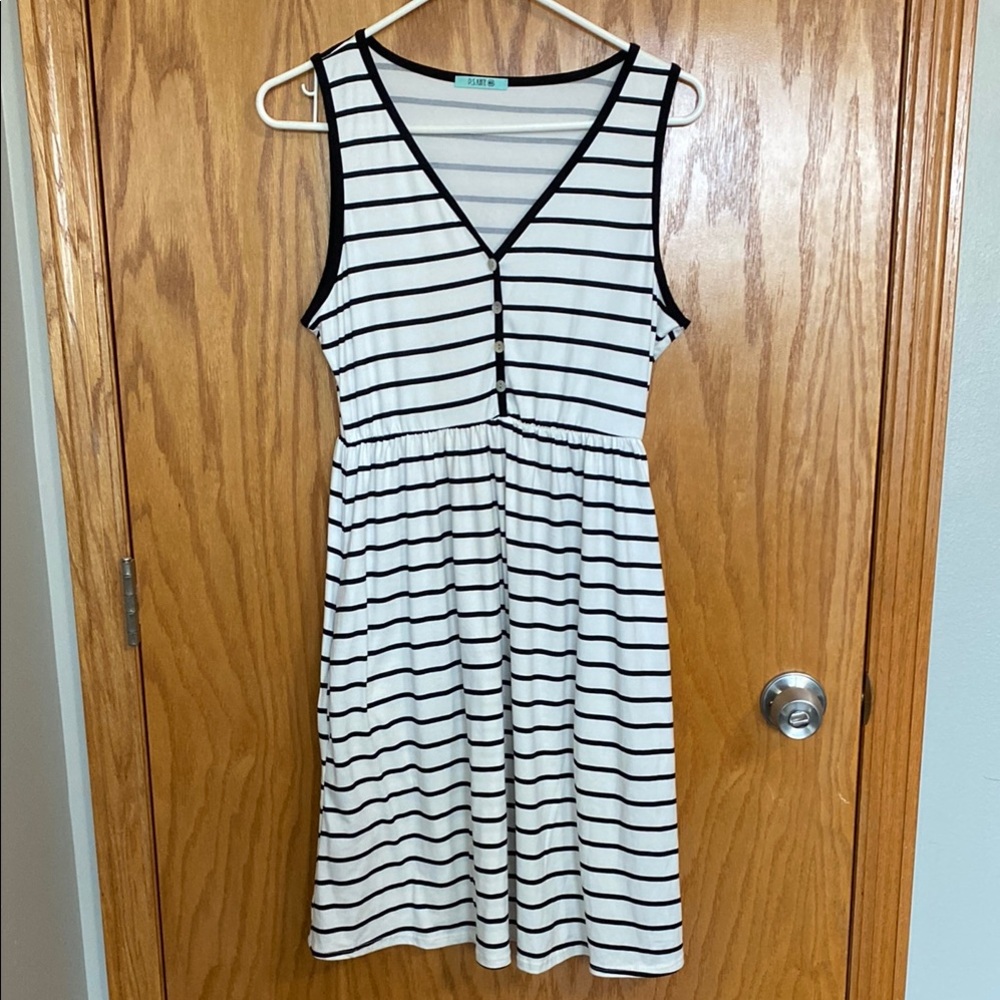 P.S. Kate Black and White Sleeveless V-Neck Sundress